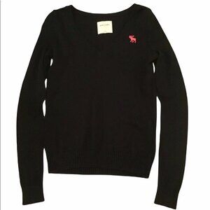 Abercrombie  Kids V-Neck Sweater Size M